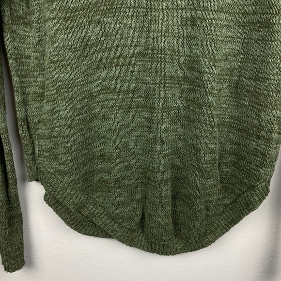 American Eagle V Neck Lightweight Sweater - Picture 5 of 5
